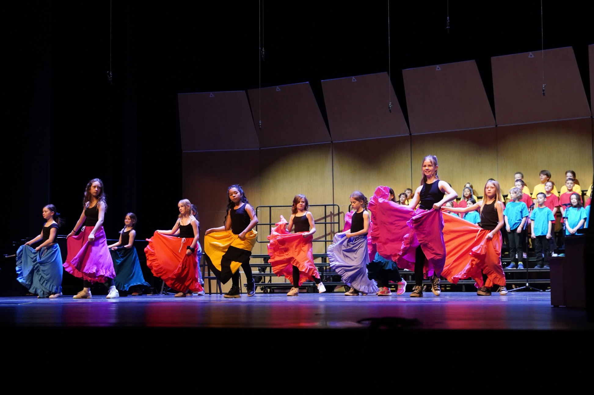 Que Pasa, Dancing, Stage, Performance, Junior High School, Students, Culture, Spirit, Spanish